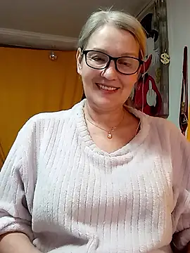 irinamaux online show from March 2026 11:06:01 AM