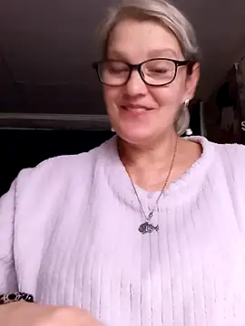 irinamaux online show from June 2026 05:24:02 AM