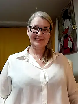 irinamaux online show from March 2026 04:49:01 AM