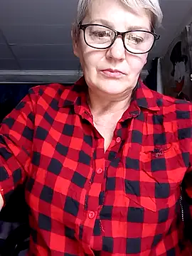irinamaux online show from June 2026 11:57:02 PM