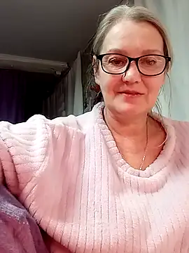 irinamaux online show from February 2026 05:44:01 PM