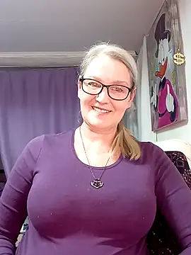 irinamaux online show from February 2026 02:34:01 AM