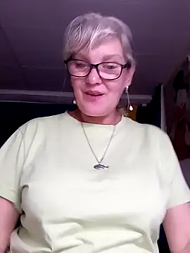 irinamaux online show from July 2026 05:25:01 PM