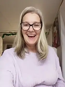 irinamaux online show from November 2025 11:05:02 PM