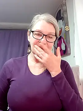 irinamaux online show from February 2026 05:40:02 AM