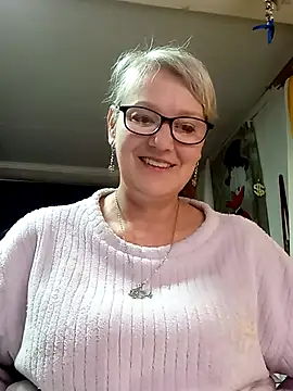 irinamaux online show from May 2026 05:02:01 AM