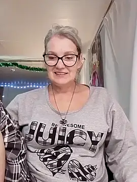 irinamaux online show from November 2025 12:22:01 AM