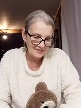 irinamaux online show from November 2025 06:24:02 PM