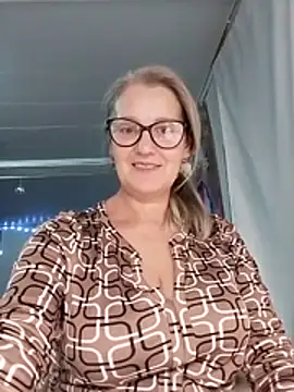 irinamaux online show from November 2025 09:57:02 PM