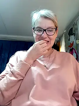 irinamaux online show from May 2026 07:16:01 AM