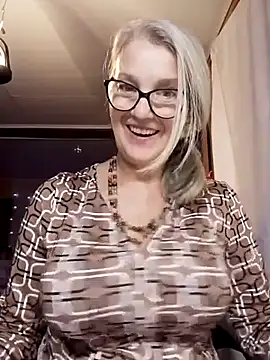 irinamaux online show from November 2025 07:12:01 AM