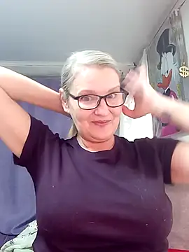 irinamaux online show from February 2026 11:00:02 AM