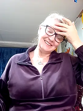 irinamaux online show from April 2026 02:06:01 AM