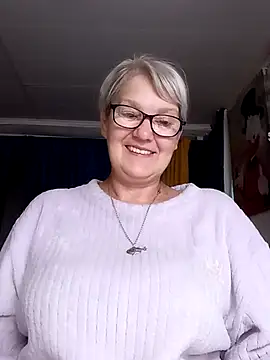 irinamaux online show from July 2026 02:33:01 AM