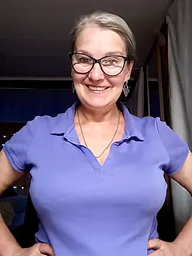 irinamaux online show from September 2025 01:52:02 AM