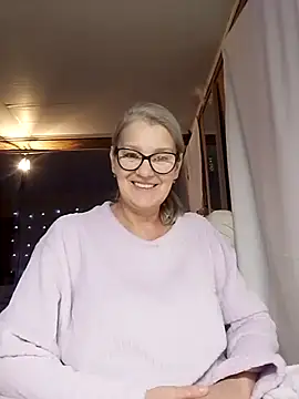 irinamaux online show from November 2025 06:18:02 AM