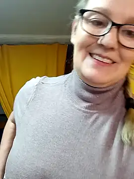 irinamaux online show from March 2026 03:06:01 PM