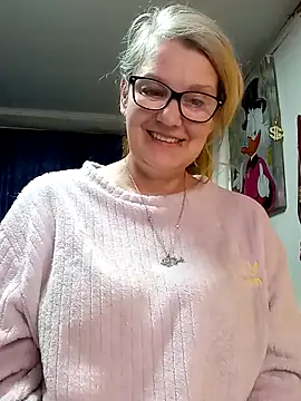 irinamaux online show from April 2026 01:24:01 PM