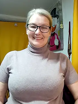 irinamaux online show from March 2026 03:53:02 AM