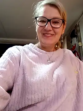 irinamaux online show from April 2026 08:50:02 AM