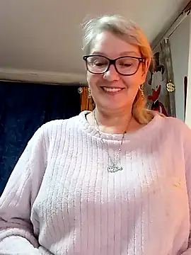 irinamaux online show from May 2026 06:23:03 AM