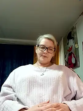 irinamaux online show from April 2026 12:29:02 PM
