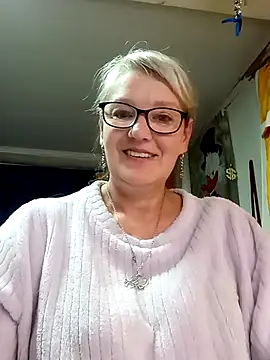 irinamaux online show from May 2026 07:58:02 AM