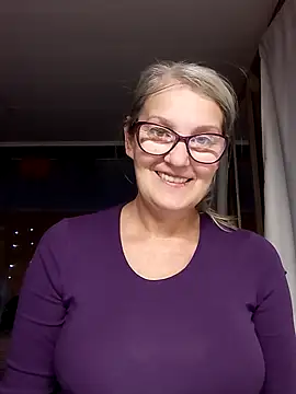 irinamaux online show from October 2025 08:05:02 AM