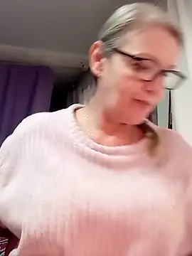 irinamaux online show from February 2026 06:24:02 AM