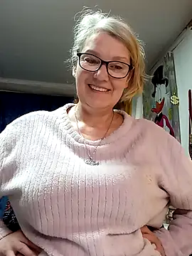 irinamaux online show from April 2026 04:30:01 AM