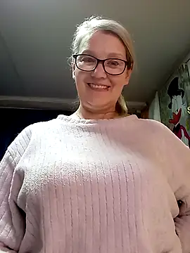 irinamaux online show from April 2026 02:45:02 PM