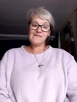 irinamaux online show from June 2026 03:58:02 AM