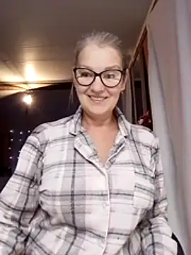 irinamaux online show from November 2025 06:28:01 AM