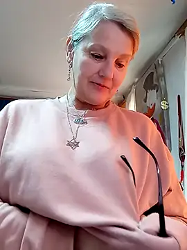 irinamaux online show from April 2026 06:59:01 AM