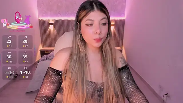 Snapshot of celeste_rosse chatting on March 2025 03:20:01 AM celeste rosse online show from March 2025 03:20:01 AM