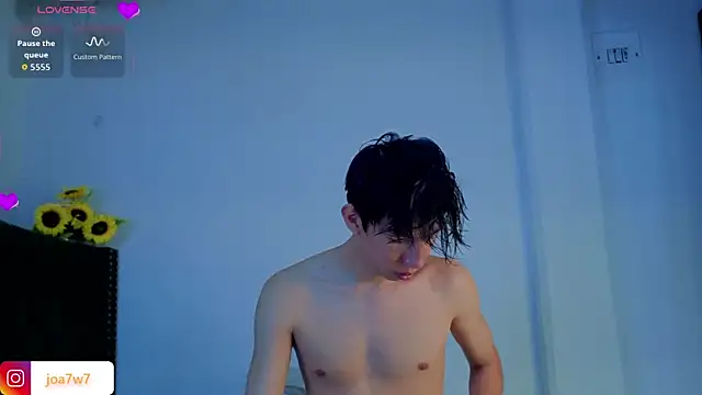 Levii Ackermann online show from April 2026 02:23:02 PM