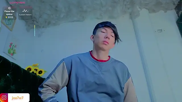 Levii Ackermann online show from March 2026 02:08:02 PM