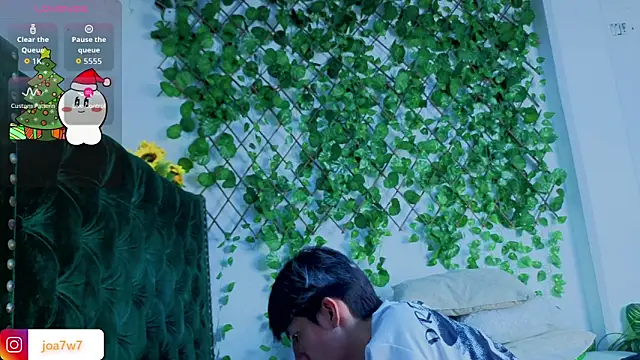 Levii Ackermann online show from December 2025 07:55:02 PM