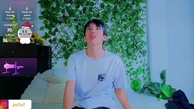 Levii Ackermann online show from December 2025 01:46:02 PM