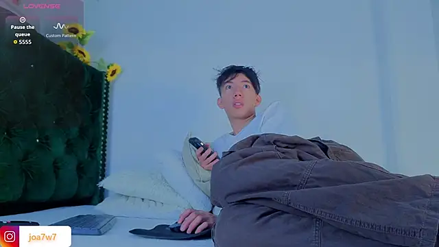 Levii Ackermann online show from February 2026 02:06:02 PM