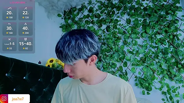 Levii Ackermann online show from November 2025 02:28:02 PM