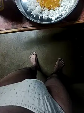 Snapshot of mr_slim_body chatting on December 2024 03:20:01 PM mr slim body online show from December 2024 03:20:01 PM