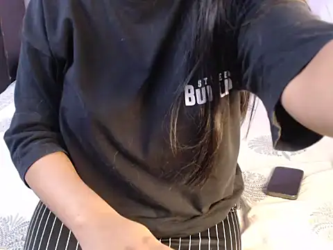 Freya nia online show from January 2025 01:47:01 PM