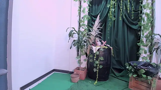 Sofi Perez  online show from March 2026 11:18:02 AM