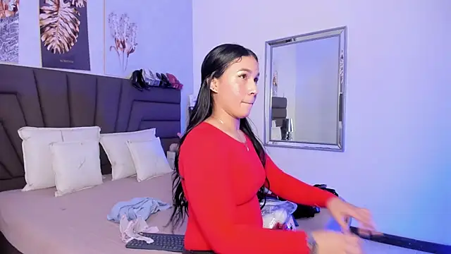 Sofi Perez  online show from March 2026 11:10:01 AM