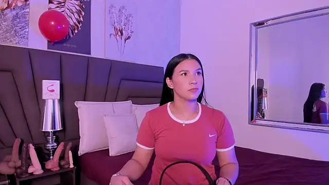 Sofi Perez  online show from February 2026 11:09:01 AM