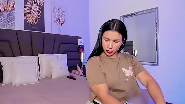 Sofi Perez  online show from February 2026 11:19:01 AM