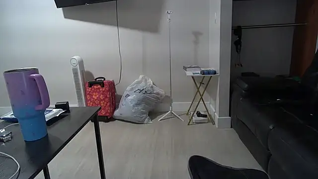 Zander823 online show from March 2026 10:22:02 PM