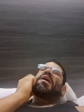 Zander823 online show from March 2026 04:31:02 AM