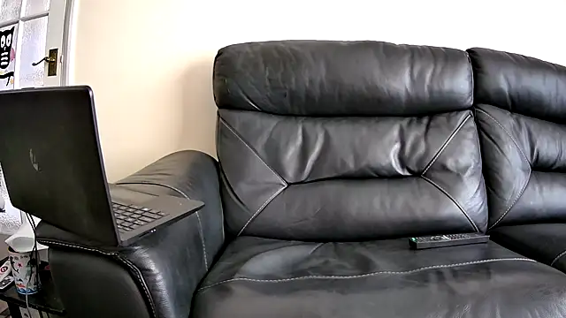 Snapshot of johnjay00 chatting on December 2024 01:25:01 PM johnjay00 online show from December 2024 01:25:01 PM